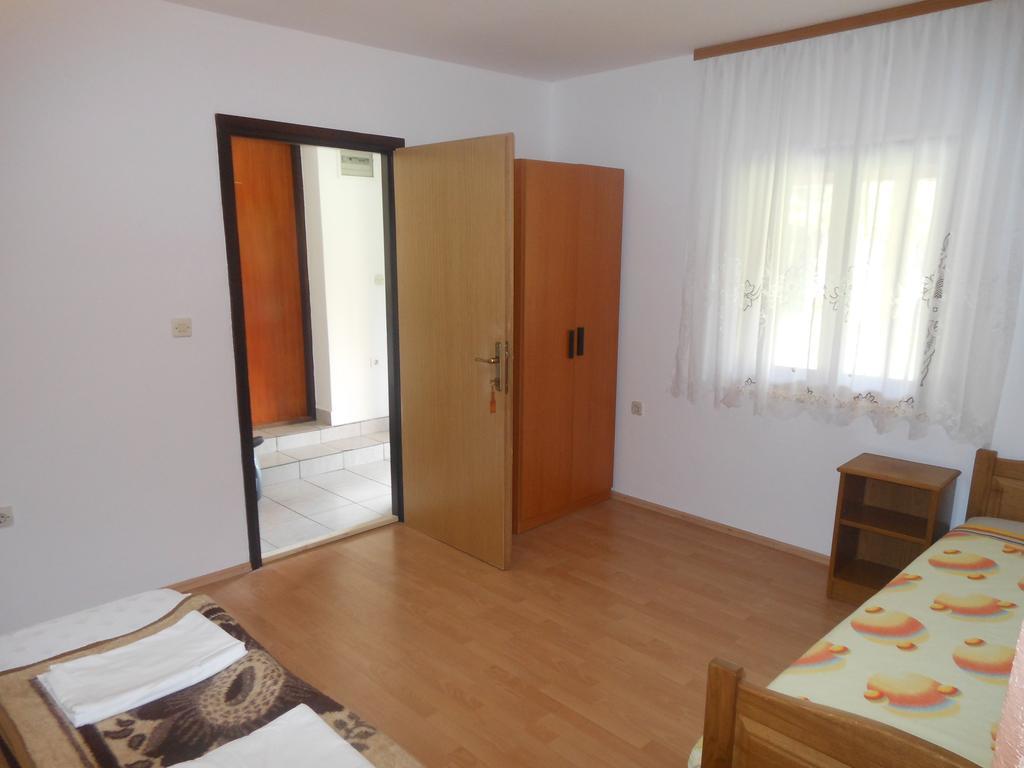 House Milka Hotel Rakovica Room photo