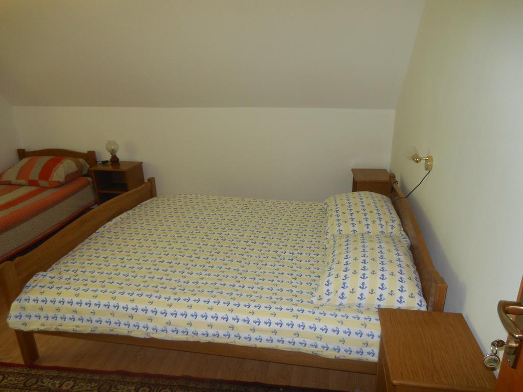 House Milka Hotel Rakovica Room photo